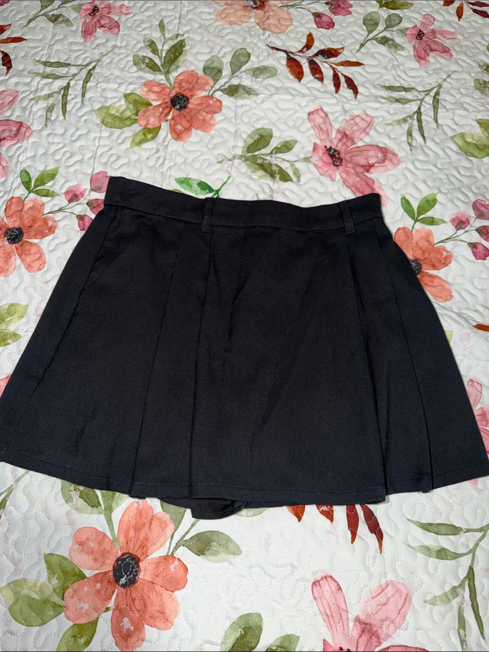 Hollister ultra high rise skirt